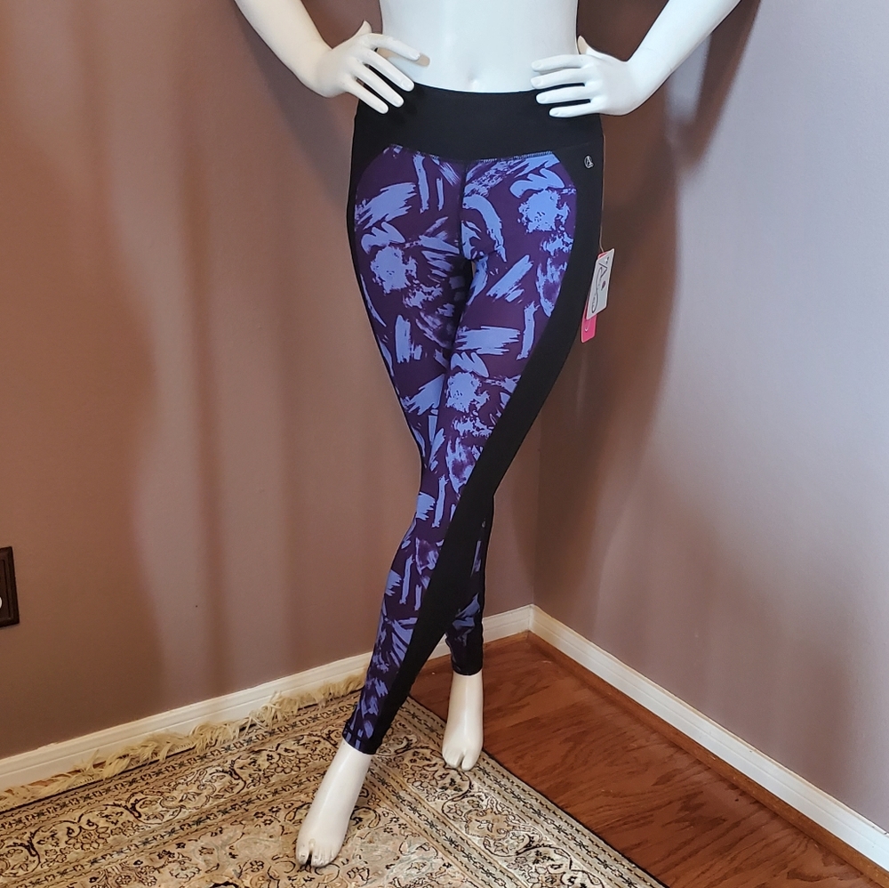 NWT REACTIVATE black & purple active leggings